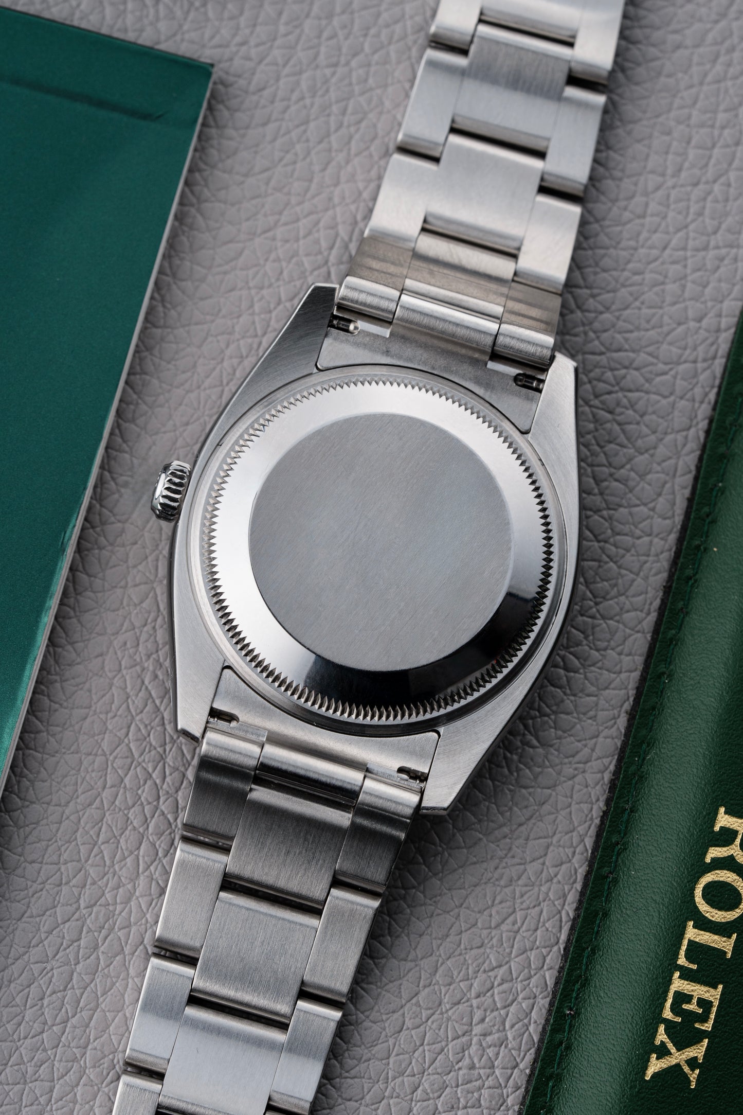 Rolex Oyster Perpetual Date 34mm - Ref. 115200