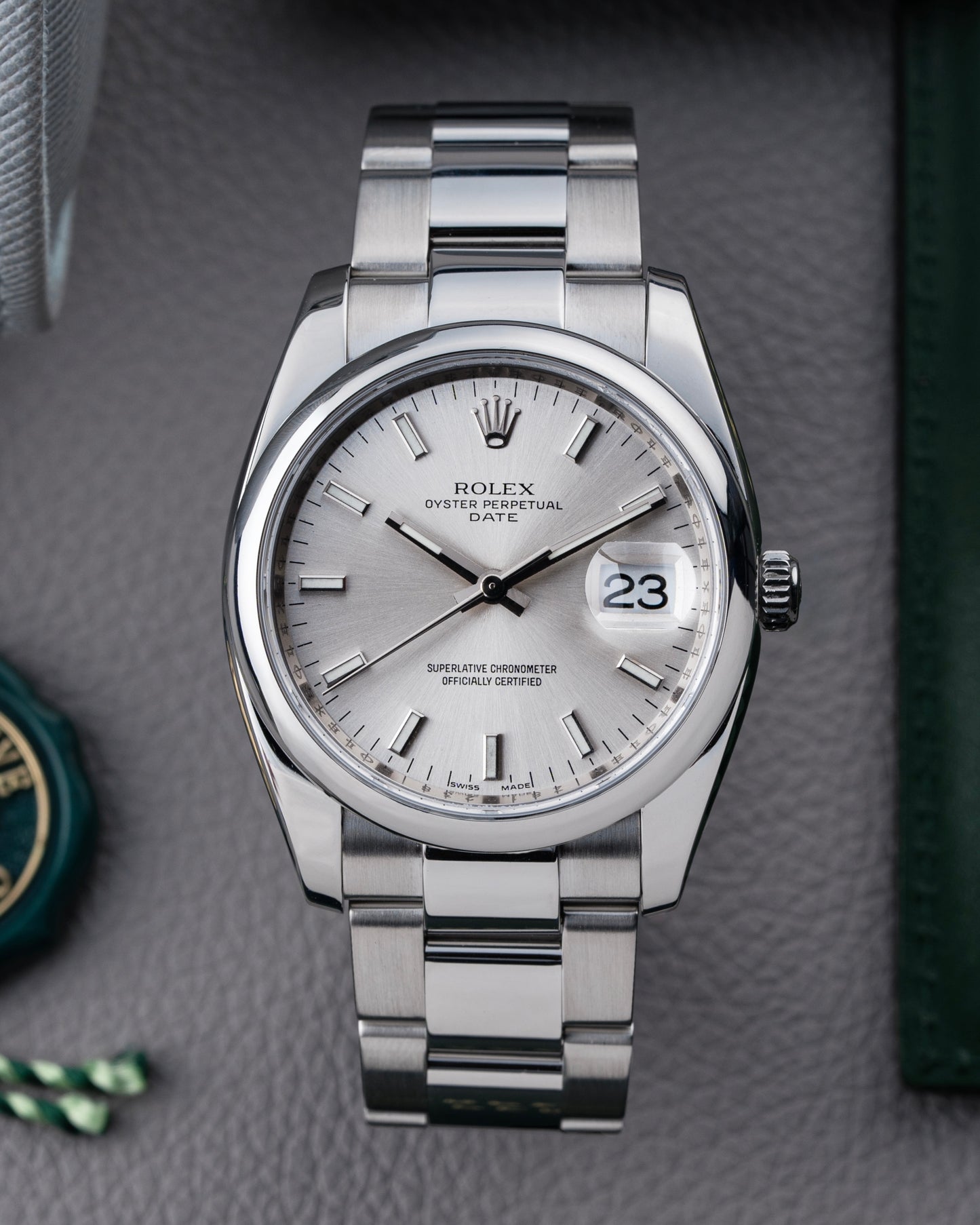 Rolex Oyster Perpetual Date 34mm - Ref. 115200