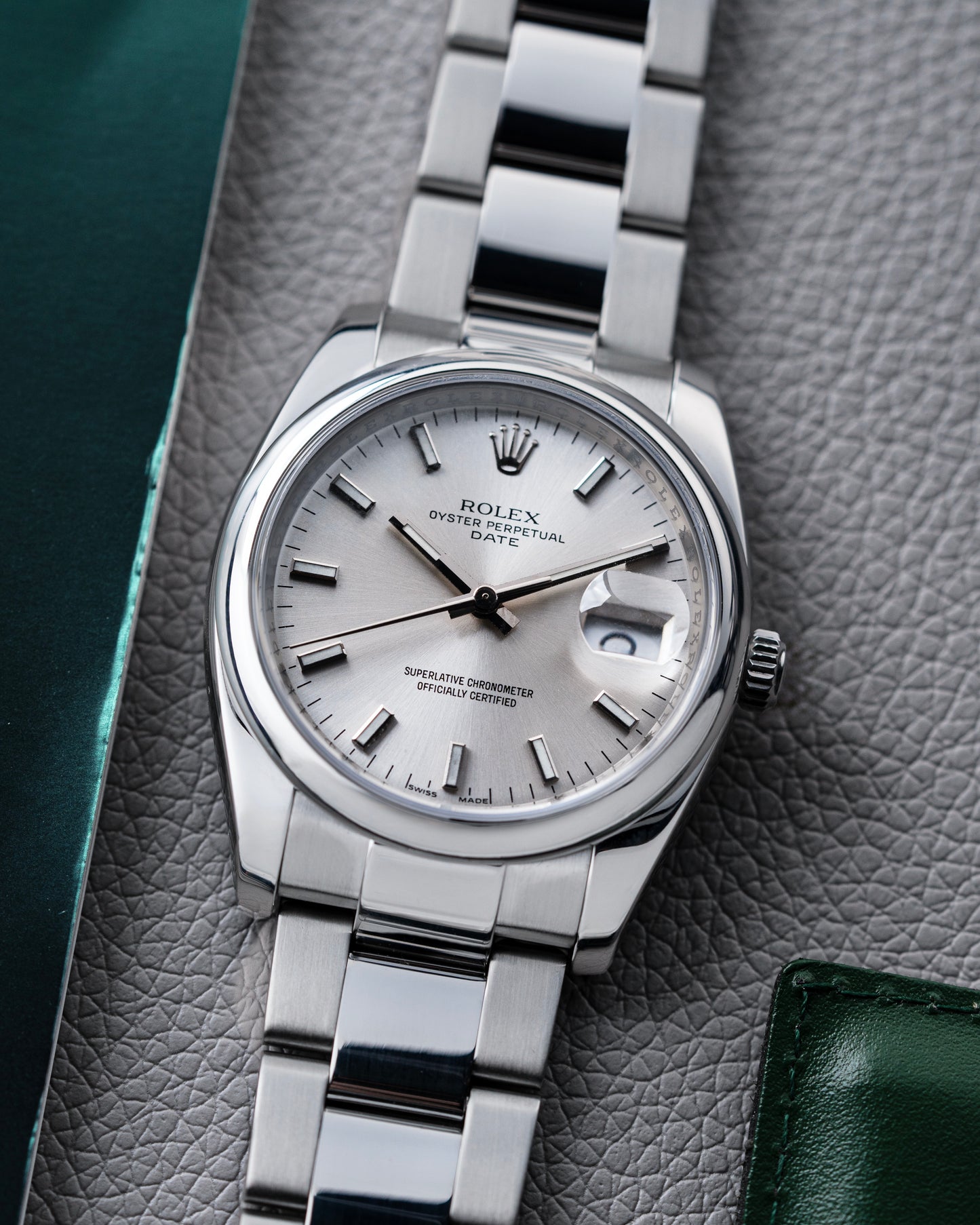 Rolex Oyster Perpetual Date 34mm - Ref. 115200