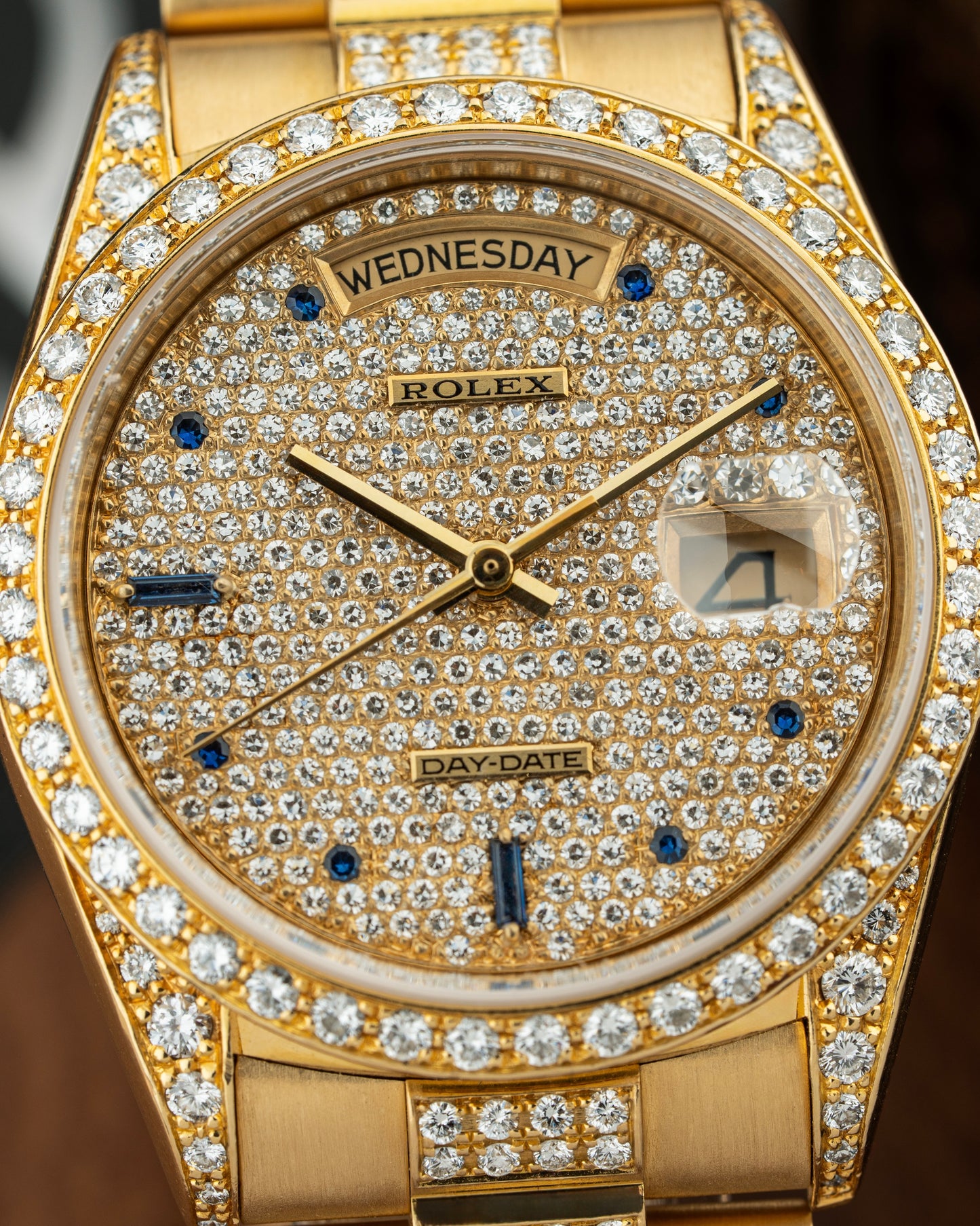 Rolex Day-Date 36mm Diamonds Pavé Sapphire - Ref. 18138