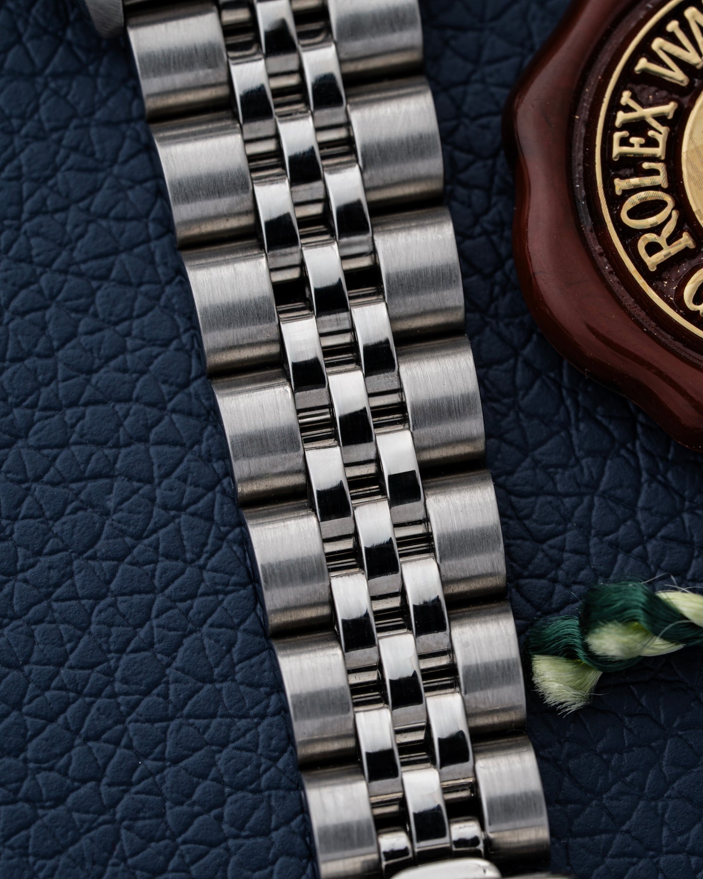 Rolex Lady-Datejust 26mm Sapphire Mother of Pearl - Ref. 79174